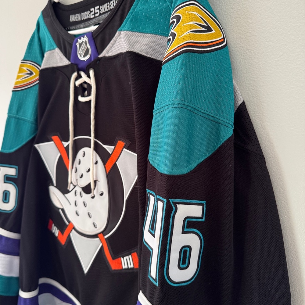 Anaheim Ducks 25th Season Trevor Zegras Men’s Xl Jersey - Picture 2 of 5